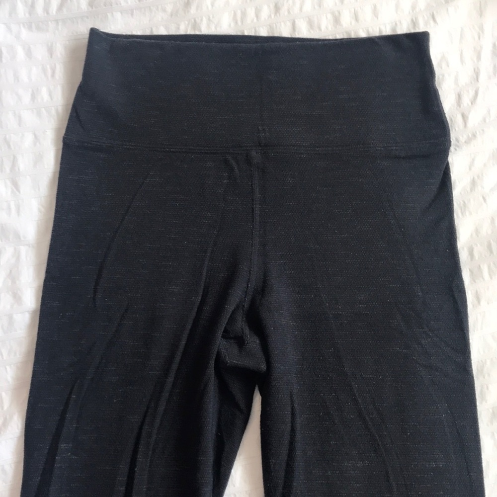 TNA (Aritzia) high waisted grey leggings